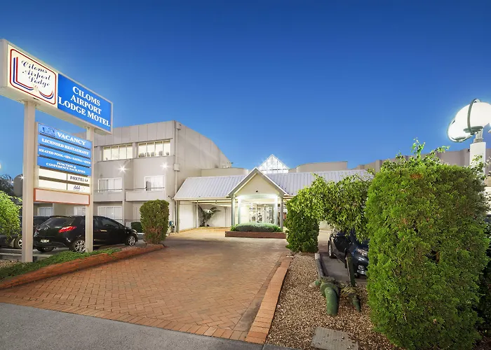 Ciloms Airport Lodge